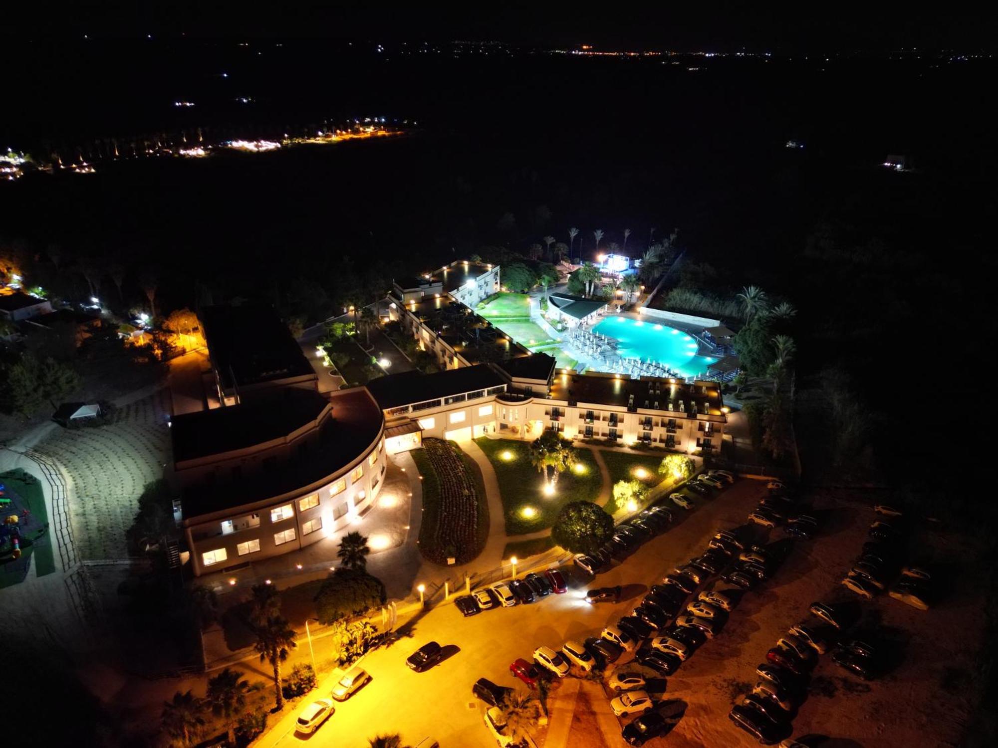 Отель Zeta Club Selinunte Маринелла Экстерьер фото